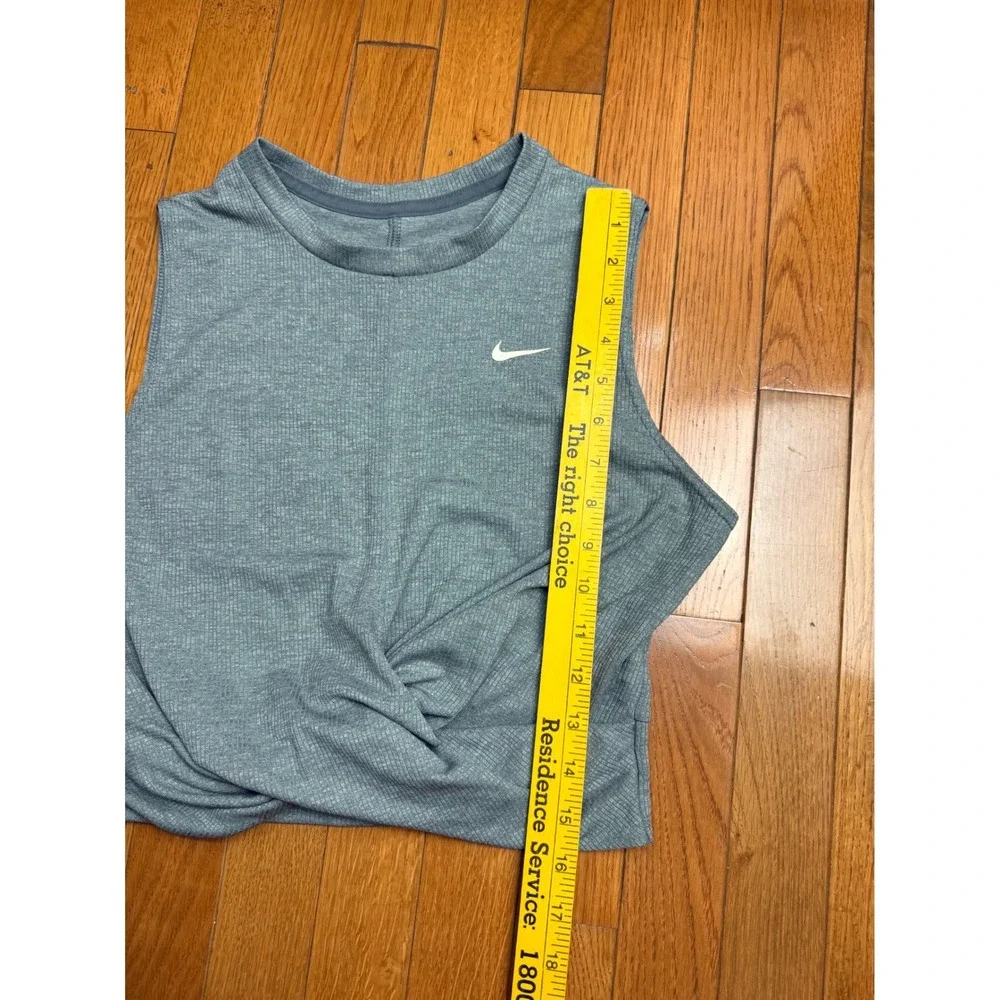 Nike Dri-FIT Womens Twist Front Ribbed Crop Tank Top Gray Medium